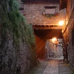 卡萨玛纳德洛公寓酒店 *
